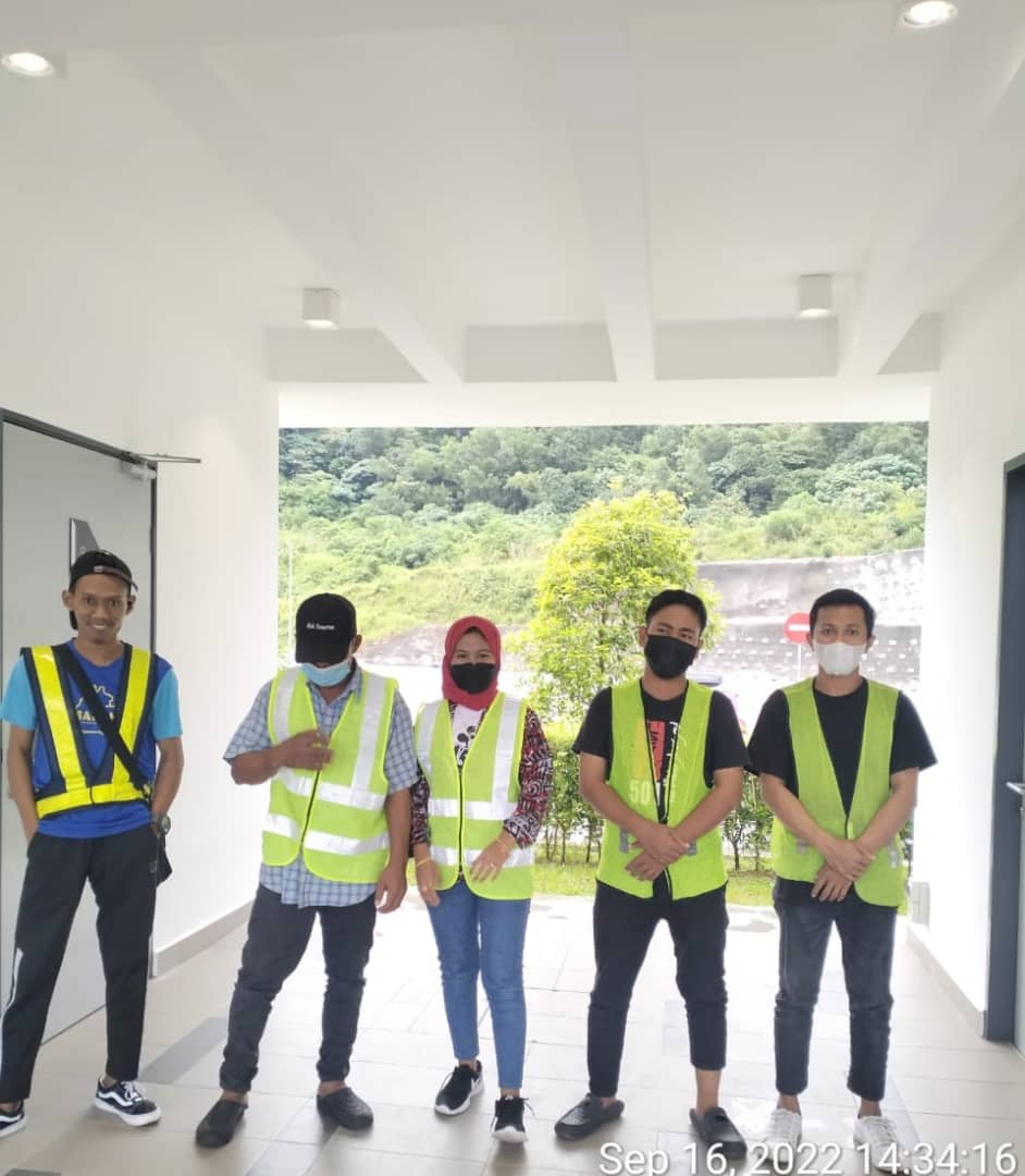Super Ideal Solution cleaning team on site